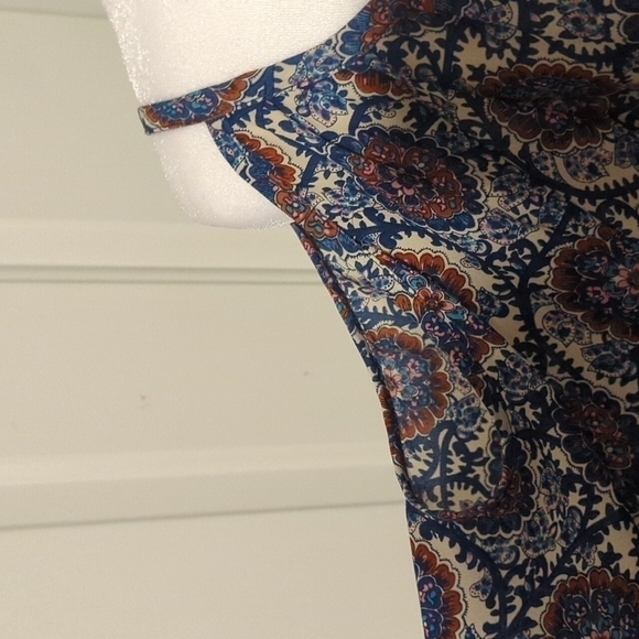 LE Lis peek a boo sleeves shoulder strap XL hides flaws boho summer lightweight - Picture 2 of 10